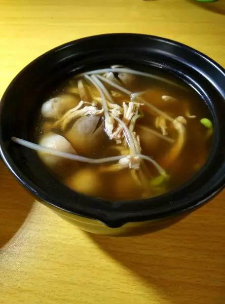 雞蓉草菇湯