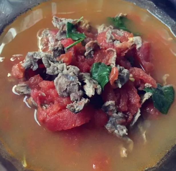 羅勒番茄牛肉湯