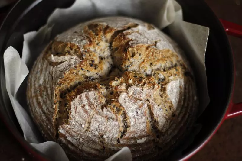 天然酵種麵包18：黑麥黑芝麻酸麵糰包