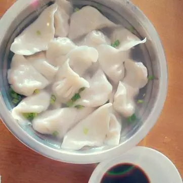 豆腐香芹冬菇餃子