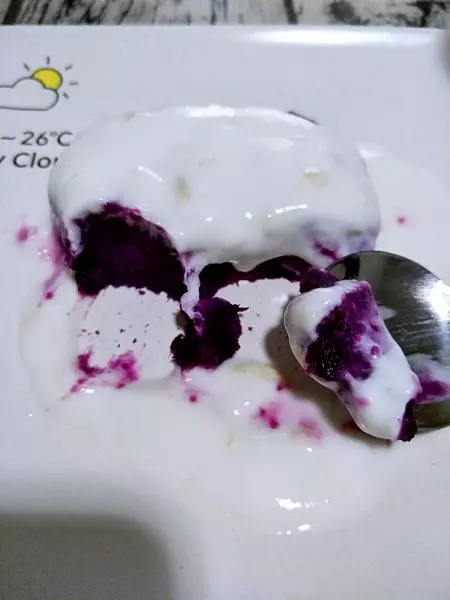 酸奶紫薯泥