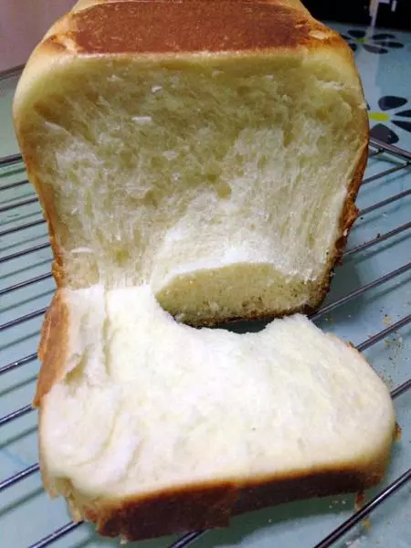 煉乳吐司麵包