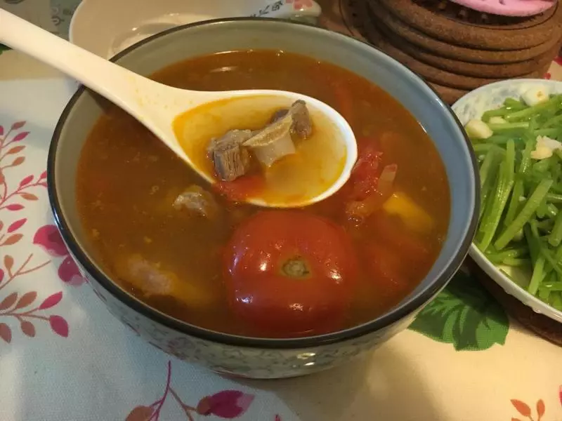 清燉番茄牛尾湯