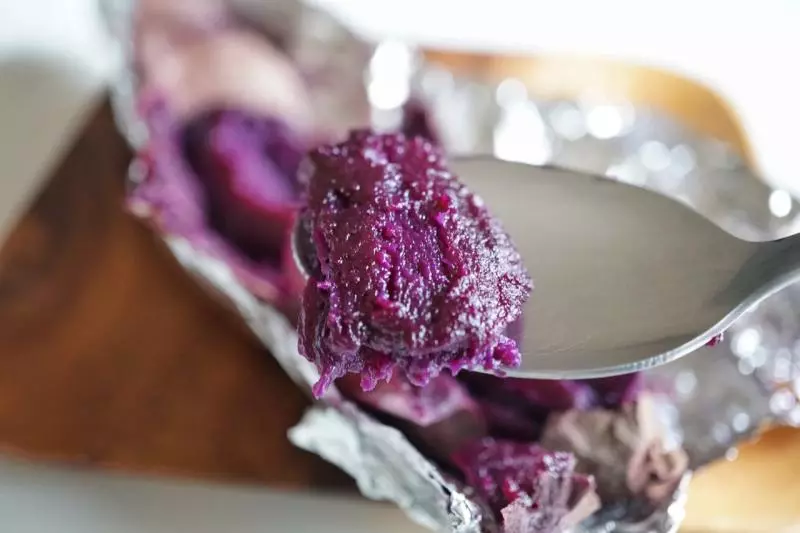 烤紫薯（用烤箱直接烤成紫薯泥哦！）