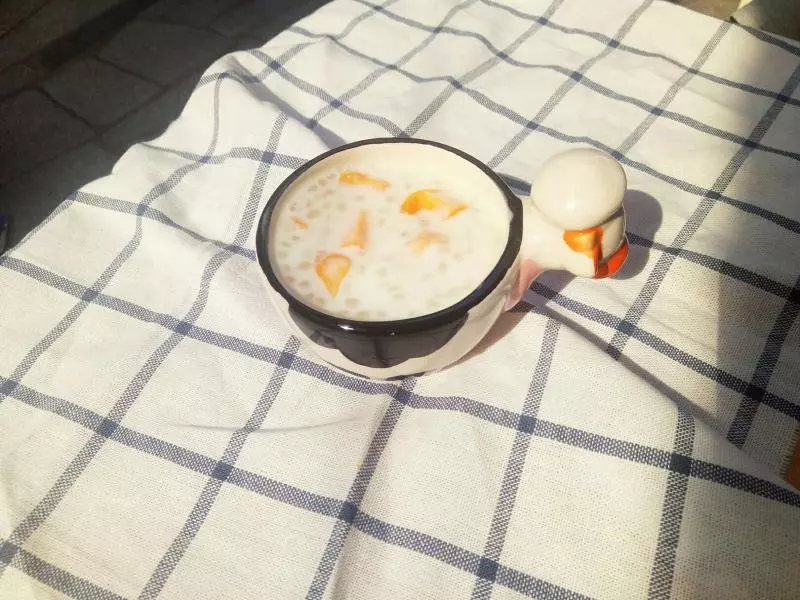 酸奶芒果西米露