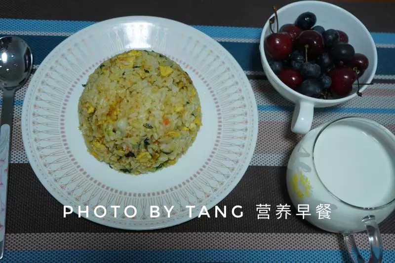 咖喱芋艿胡蘿蔔蛋炒飯