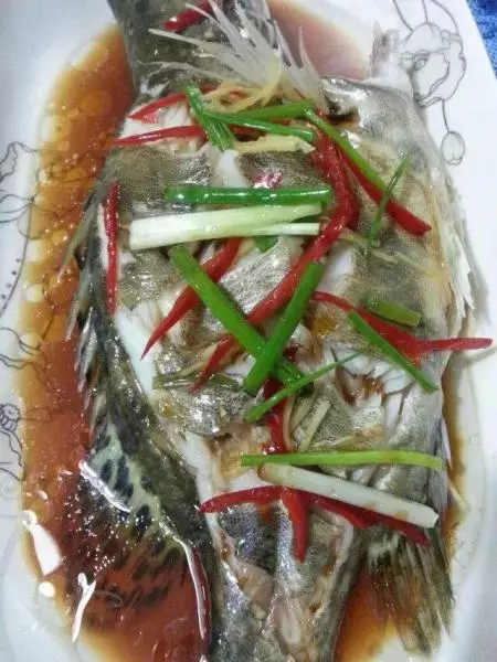 豉油蒸桂魚