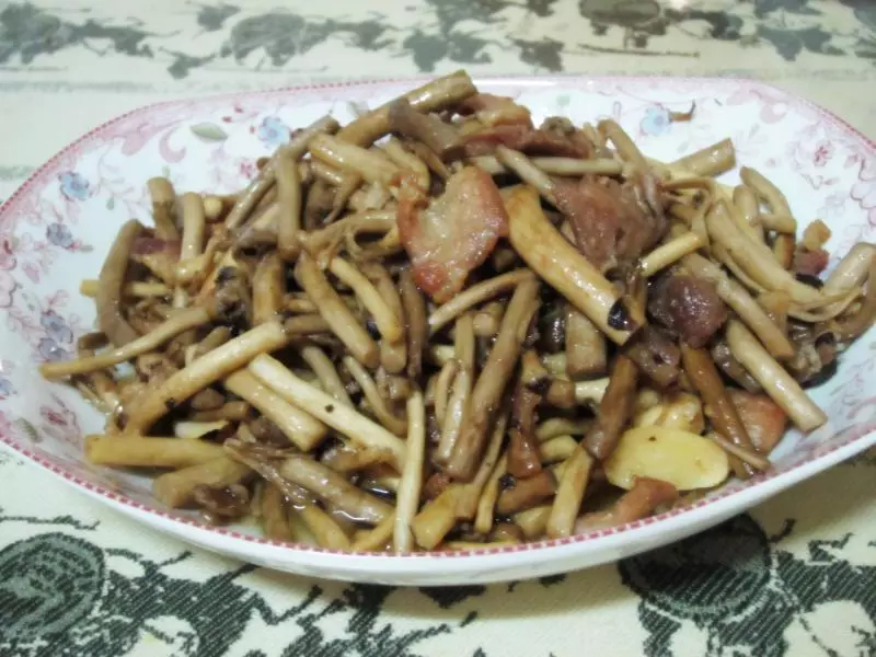 茶樹菇小炒肉