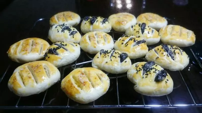 超級酥的老婆餅(傳統糯米餡和奶黃餡)