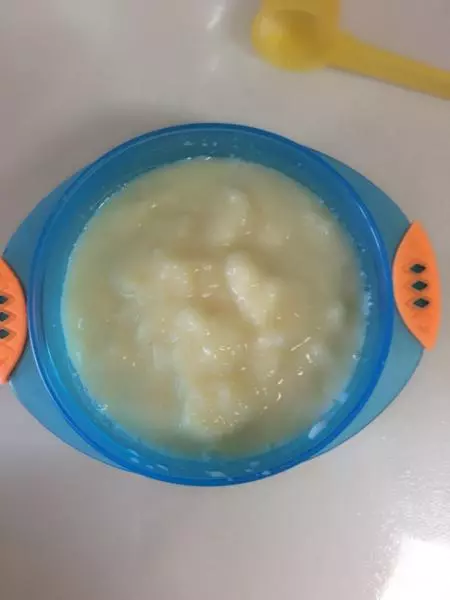 寶寶輔食：蘋果泥米糊