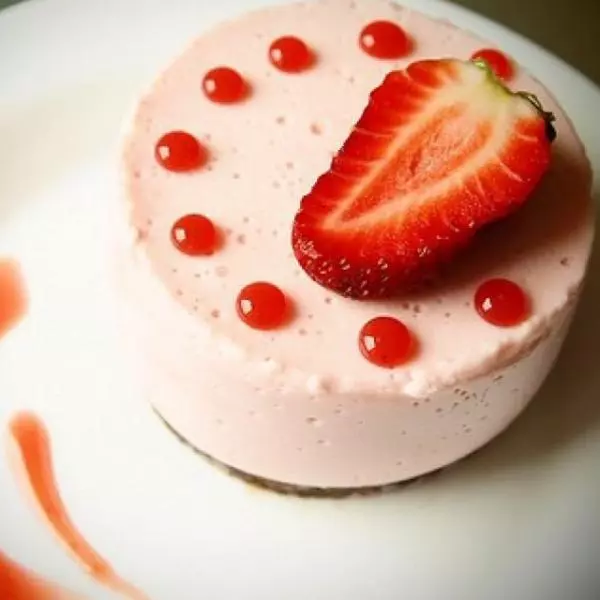 草莓慕斯蛋糕 免烤箱版(☆_☆)
