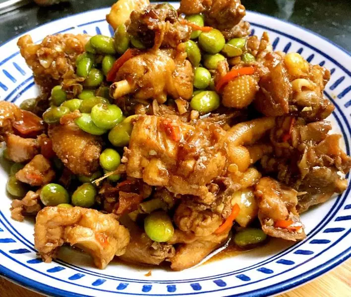 鮮椒毛豆燒子雞