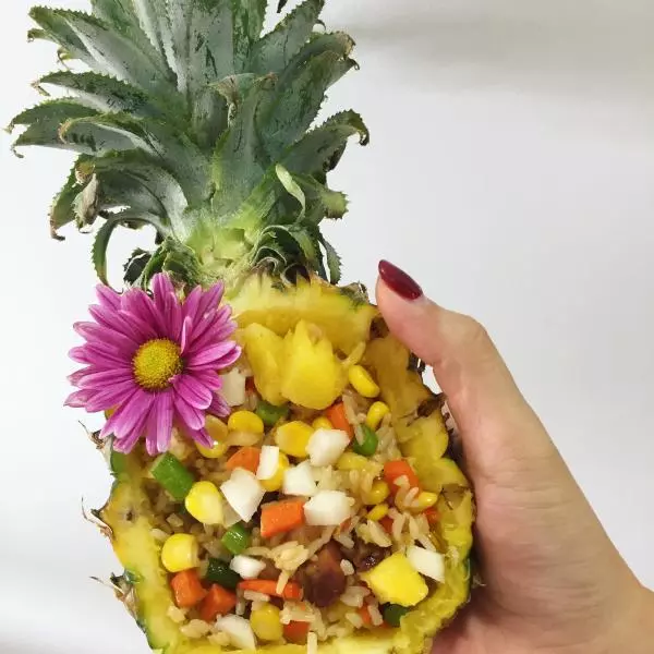 夏威夷菠蘿炒飯