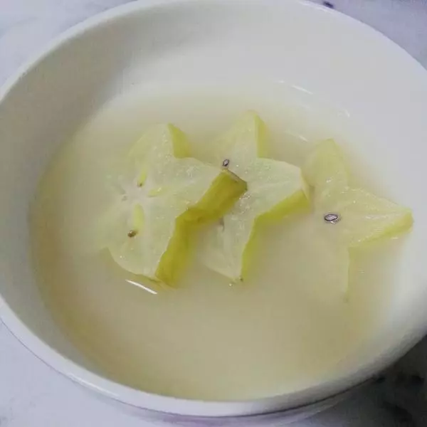 楊桃鯽魚湯