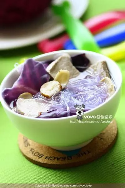 白芷紫甘藍粉絲肉片湯