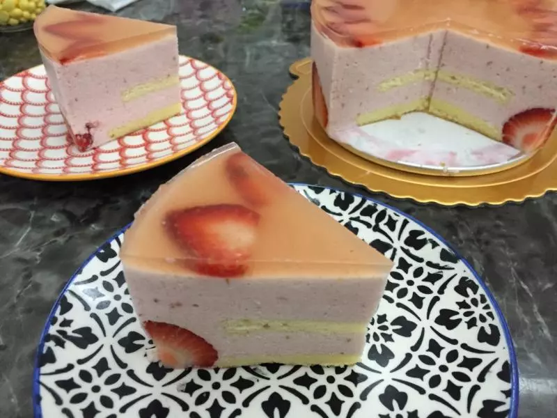 草莓慕斯蛋糕（6寸）