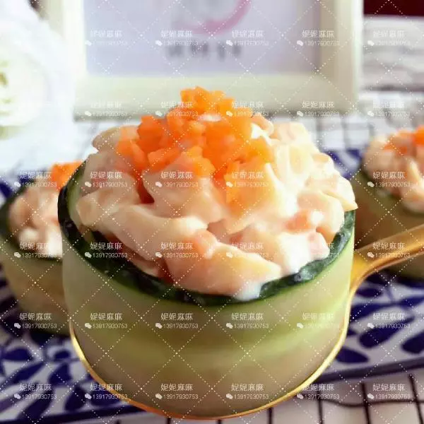 寶貝的午餐
【鱈魚腸黃瓜壽司?】