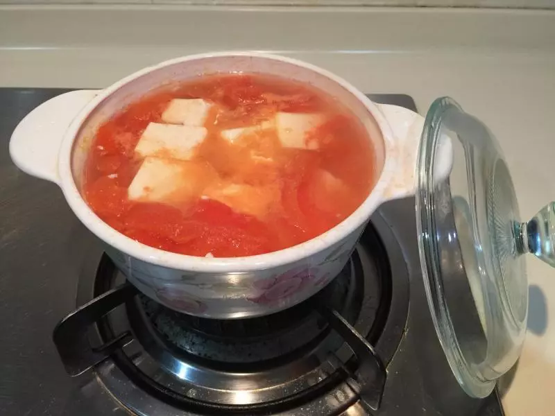 西紅柿豆腐湯