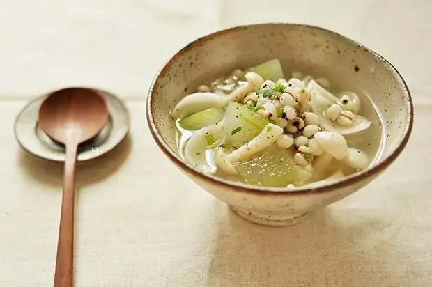 海鮮菇冬瓜薏米湯