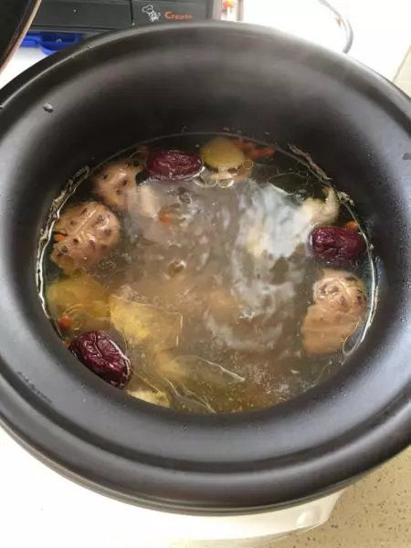 清燉母雞湯