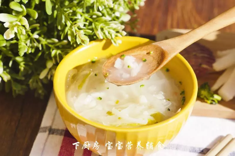 銀魚白蘿蔔湯