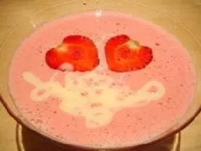 草莓豆腐奶
