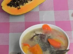木瓜魚尾胡蘿蔔湯