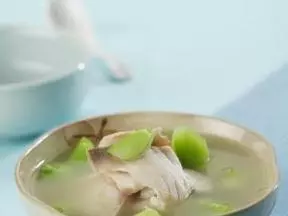 芥蘭魚片湯