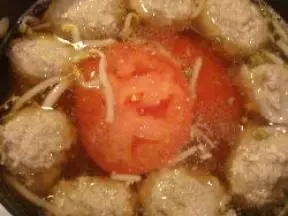 番茄豆芽肉丸湯