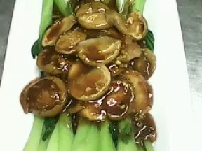 香菇扒菜膽