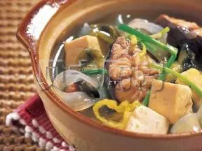 鲶魚酸菜豆腐