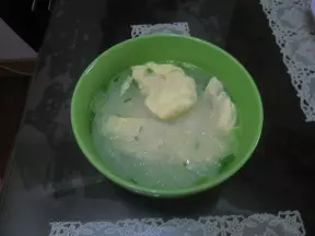 蛋餃粉絲湯