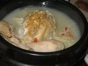 韩国参鸡汤
