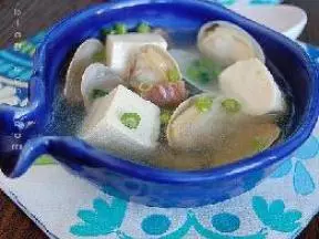 蛤蜊豆腐汤