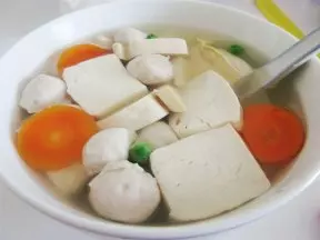 肉圆豆腐汤