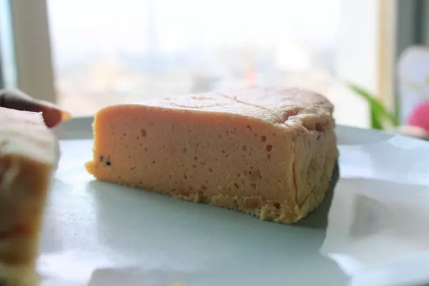 火龙果酸奶乳酪蛋糕