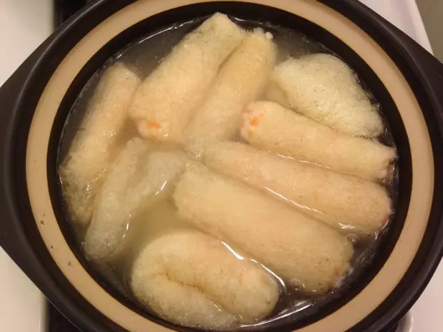 竹蓀蝦滑煲雞湯