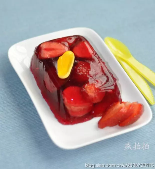草莓水果冻