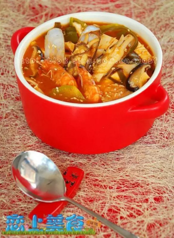 韩式海鲜大酱汤