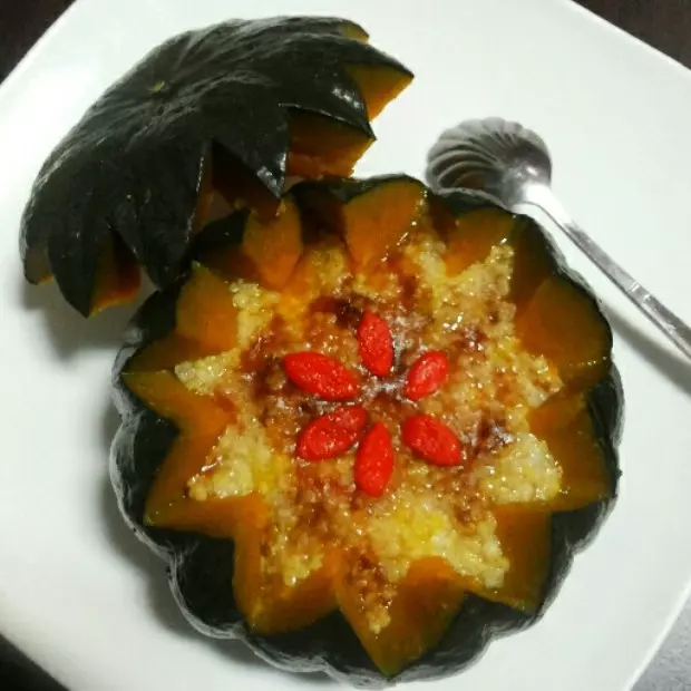 南瓜盅黄米饭