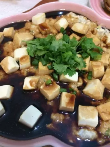 鲮鱼肉蒸豆腐