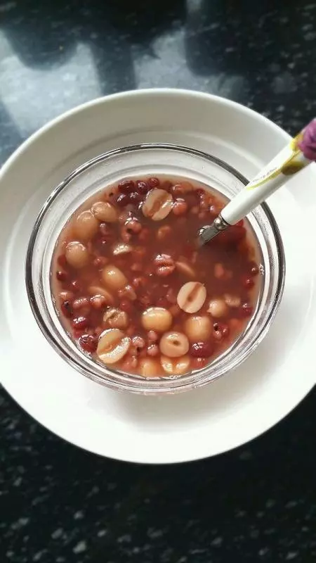 红豆薏仁莲子粥的做法