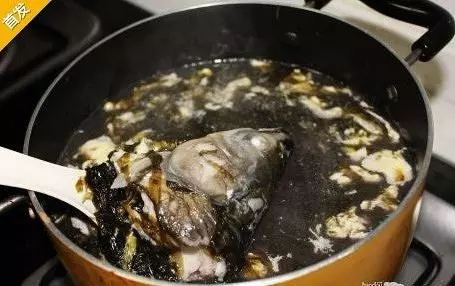 鱼头紫菜蛋花汤