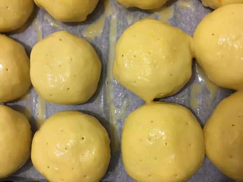 干贝香菇土豆泥面包
