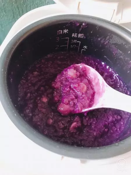 宿舍小厨娘 之 紫薯莲子粥