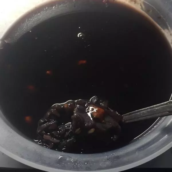 黑米紫薯枸杞西米燕麥糙米粥