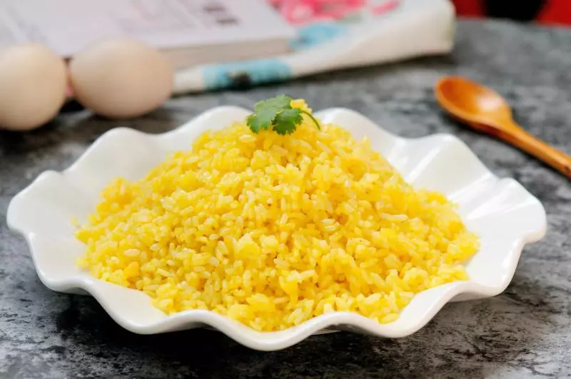 黄金蛋炒饭 完美金包银 剩米饭最Bigger的处理方法