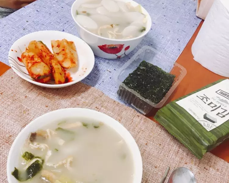 韩式牛肉年糕汤
