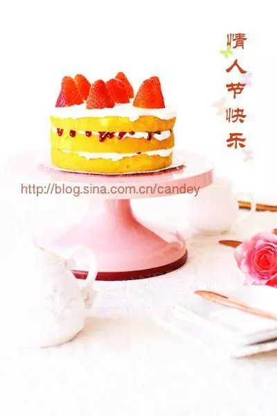 草莓鮮奶戚風蛋糕