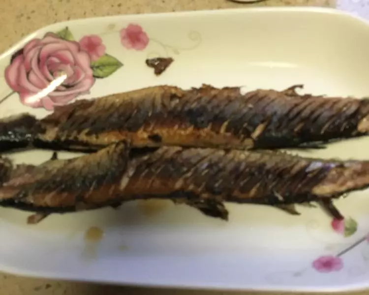 煎秋刀魚